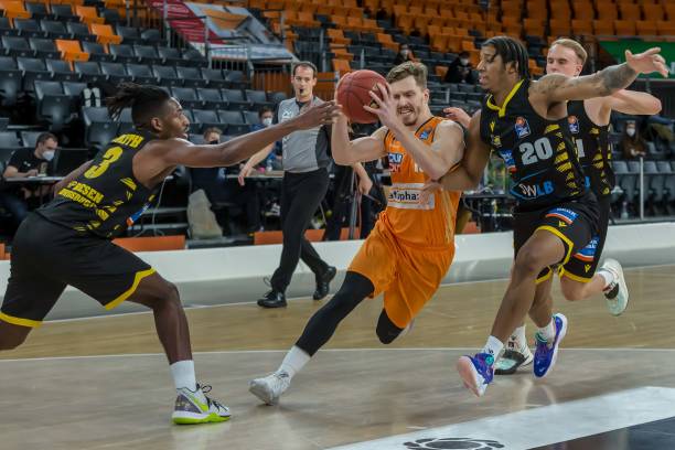 小因扎吉在 小因扎吉在